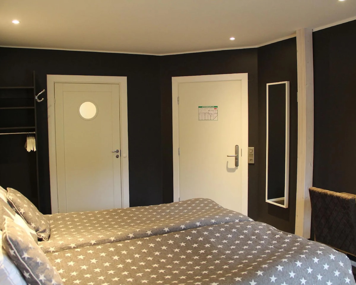 A twin room at Lapland Lodge in Arvidsjaur.
